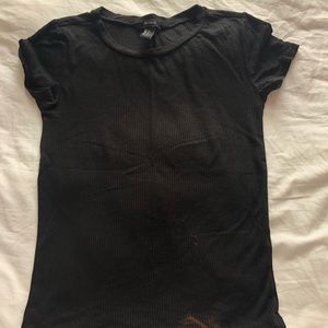 Forever 21 black t shirt. FREE